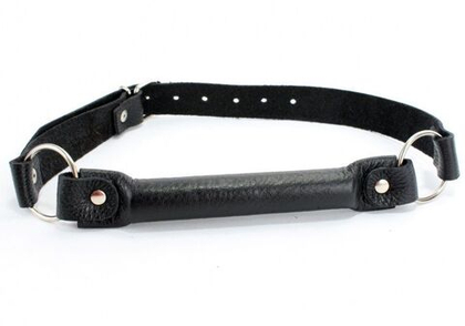 Кожаный кляп-трензель на кольцах