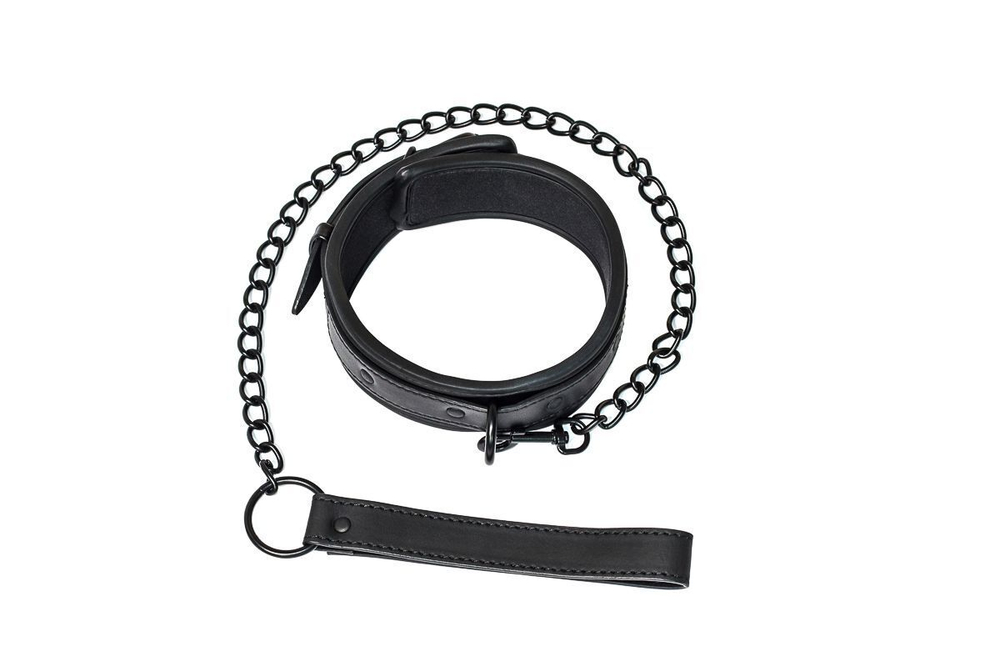 Черный ошейник с поводком kinky