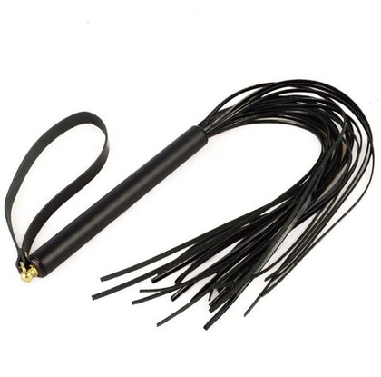 Черная лаковая плеть mix с ремешком - 47 см.