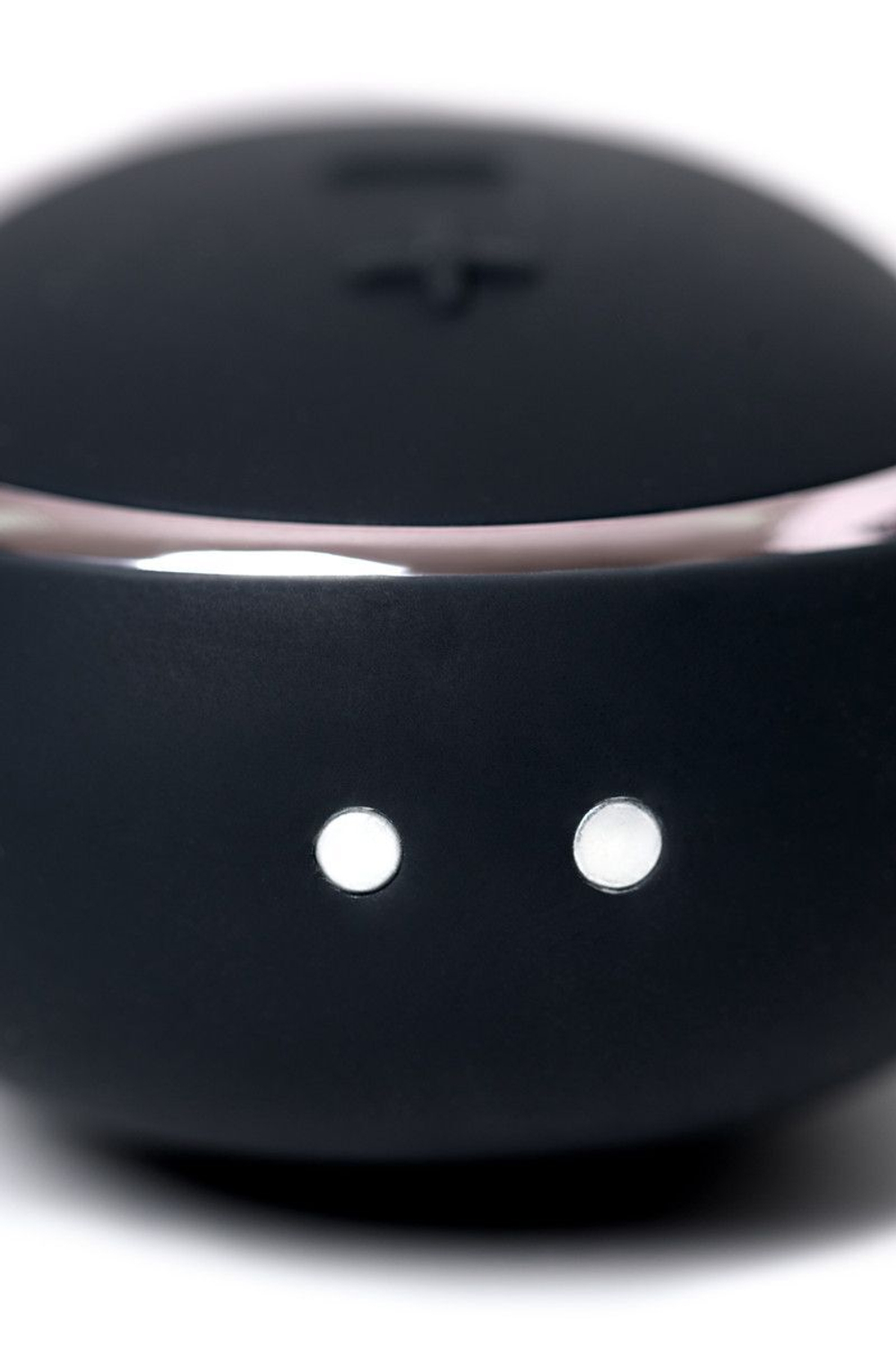 Черный вибромассажер Satisfyer Dark Desire