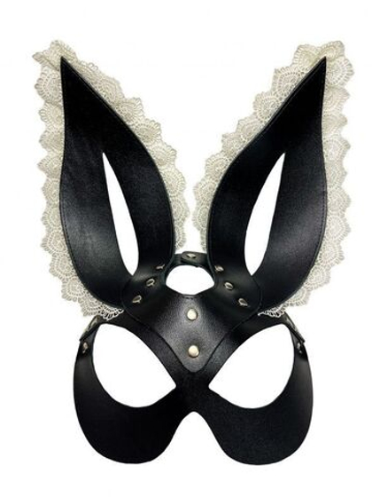 Маска зайки с кружевом на ушках